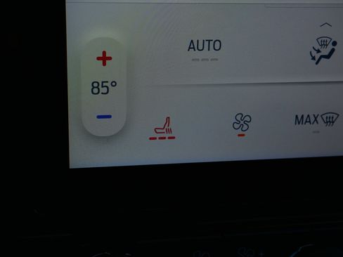 New 2025 Ford Ranger XLT w/ Equipment Group 301A High image 34