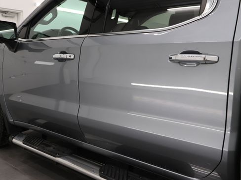 Used 2021 Chevrolet Silverado 1500 LTZ w/ LTZ Premium Package image 35