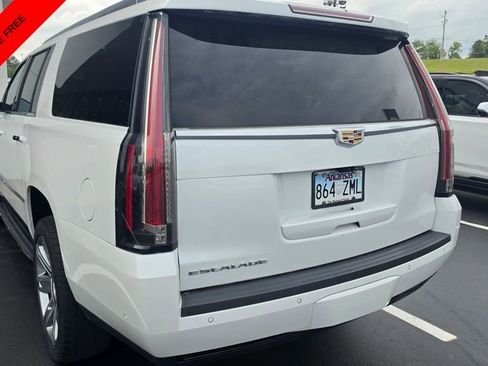 Used 2020 Cadillac Escalade ESV Luxury RWD image 7