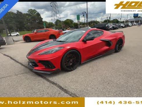 Used 2022 Chevrolet Corvette Stingray Premium Cpe w/ Z51 Performance Package RWD image 4