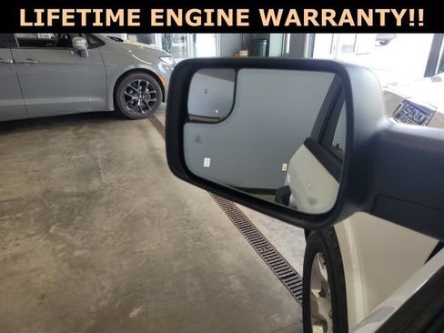 Used 2025 RAM 1500 Big Horn AWD/4WD image 15