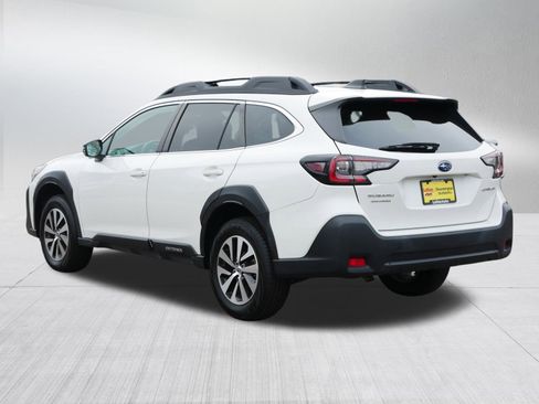 Used 2024 Subaru Outback Premium image 5