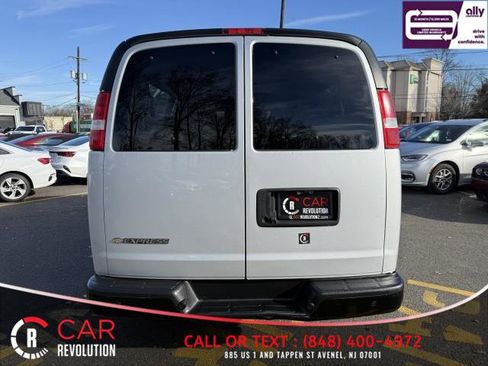 Used 2022 Chevrolet Express 3500 LS image 4