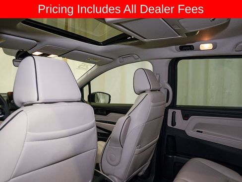 Used 2025 Honda Odyssey Touring image 10