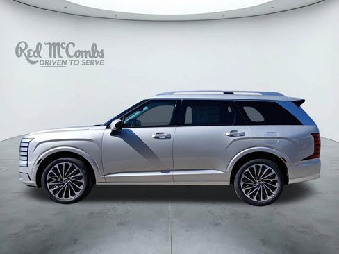 New 2026 Hyundai Palisade Calligraphy FWD image 2