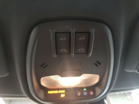 New 2025 Chevrolet Trax RS w/ Sunroof Package image 27