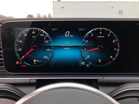 Used 2022 Mercedes-Benz GLE 350 4MATIC w/ Premium Package image 22