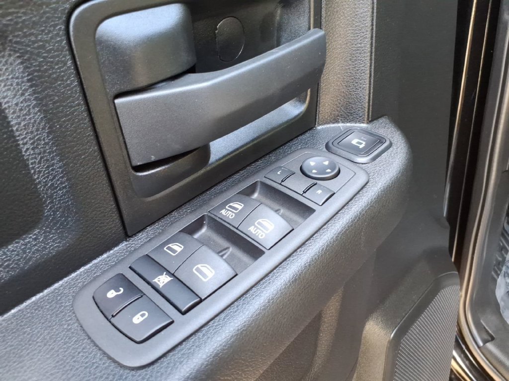 Used 2024 RAM 3500 Tradesman AWD/4WD image 15