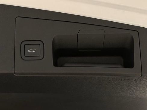 New 2026 Cadillac XT5 Premium Luxury image 28