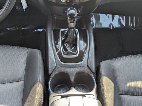 Used 2018 Nissan Rogue S FWD image 15