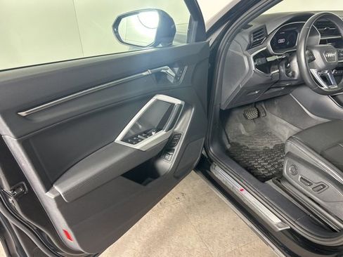 Certified 2022 Audi Q3 2.0T Premium w/ Convenience Package image 19