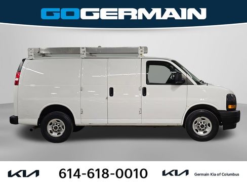 Used 2022 GMC Savana 2500 w/ Driver Convenience Package image 7