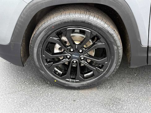 Used 2021 GMC Terrain SLE w/ Driver Convenience Package AWD/4WD image 10