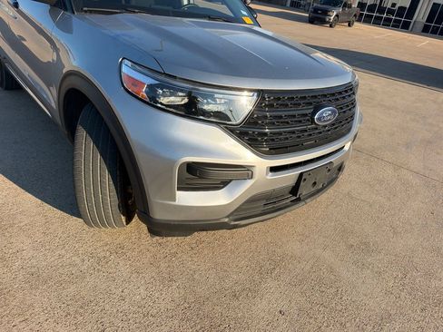 Used 2023 Ford Explorer XLT RWD image 17