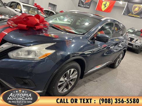 Used 2016 Nissan Murano S image 3