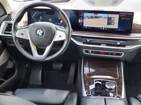 Used 2025 BMW X7 xDrive40i AWD/4WD image 30