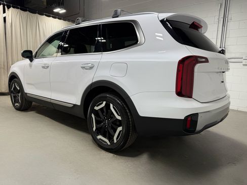 Used 2024 Kia Telluride S w/ S Sunroof Package AWD/4WD image 5