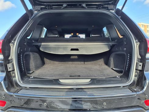 Used 2018 Jeep Grand Cherokee Altitude image 22