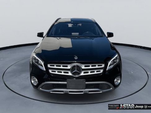 Used 2020 Mercedes-Benz GLA 250 4MATIC w/ Premium Package image 2