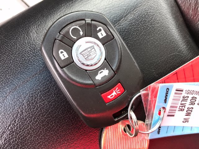 Used 2007 Cadillac STS w/ Preferred Equipment Group AWD/4WD image 16