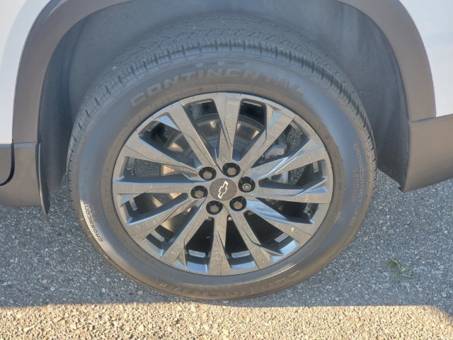 Used 2023 Chevrolet Traverse RS w/ LPO, Floor Liner Package AWD/4WD image 7