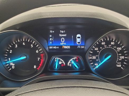 Used 2018 Ford Escape SE w/ Ford Safe & Smart Package FWD image 23