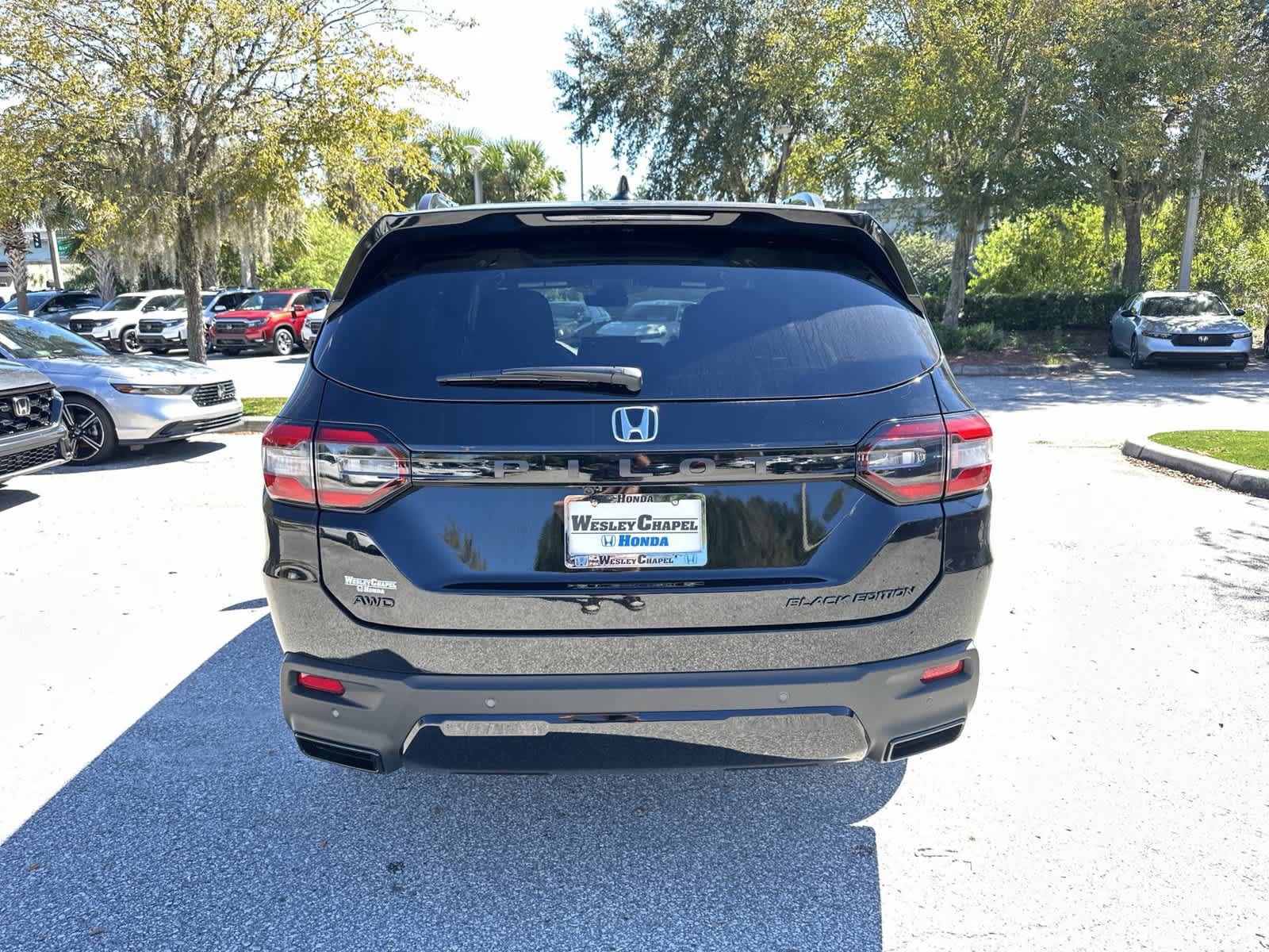 New 2026 Honda Pilot Black Edition image 5