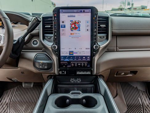 Used 2025 RAM 3500 Laramie image 25