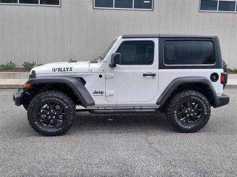 Used 2021 Jeep Wrangler Sport AWD/4WD image 6