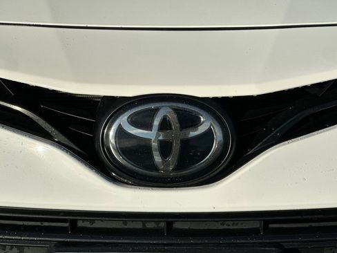 Used 2021 Toyota Camry LE image 35