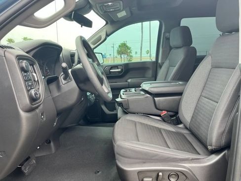 Used 2024 Chevrolet Silverado 1500 Custom Trail Boss w/ Turbomax Blackout Package AWD/4WD image 19