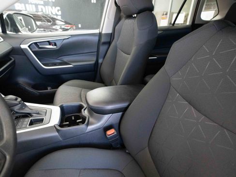 Used 2025 Toyota RAV4 XLE image 10