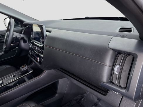 Used 2023 Nissan Pathfinder Rock Creek image 31