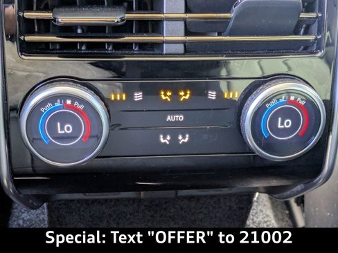 Used 2023 Land Rover Range Rover SE image 15