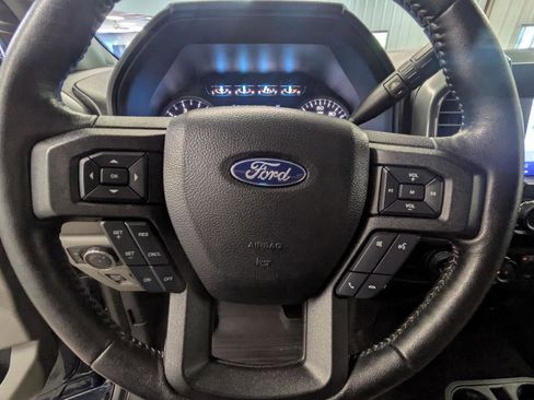 Used 2019 Ford F150 XLT w/ Equipment Group 302A Luxury AWD/4WD image 17