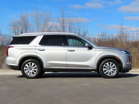 Used 2025 Hyundai Palisade SEL image 2