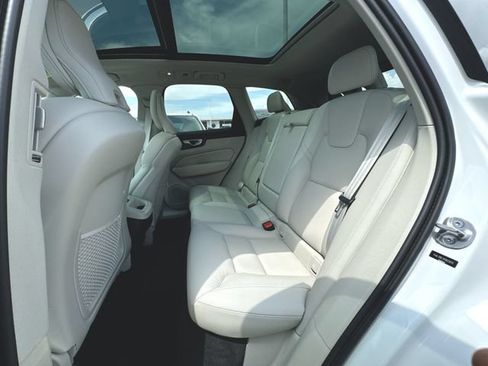 Used 2024 Volvo XC60 B5 Plus w/ Climate Package AWD/4WD image 26