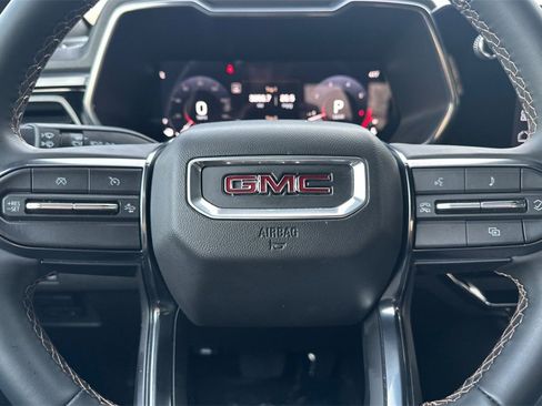 Used 2025 GMC Canyon AT4 image 24