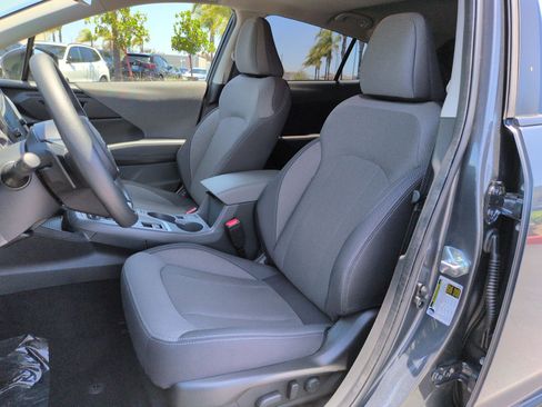 Used 2025 Subaru Crosstrek 2.5i Premium AWD/4WD image 16