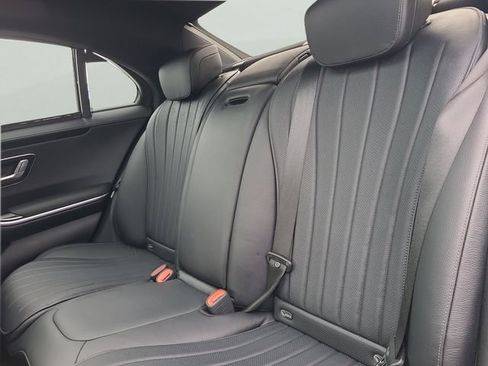 Used 2025 Mercedes-Benz S 500 4MATIC image 11