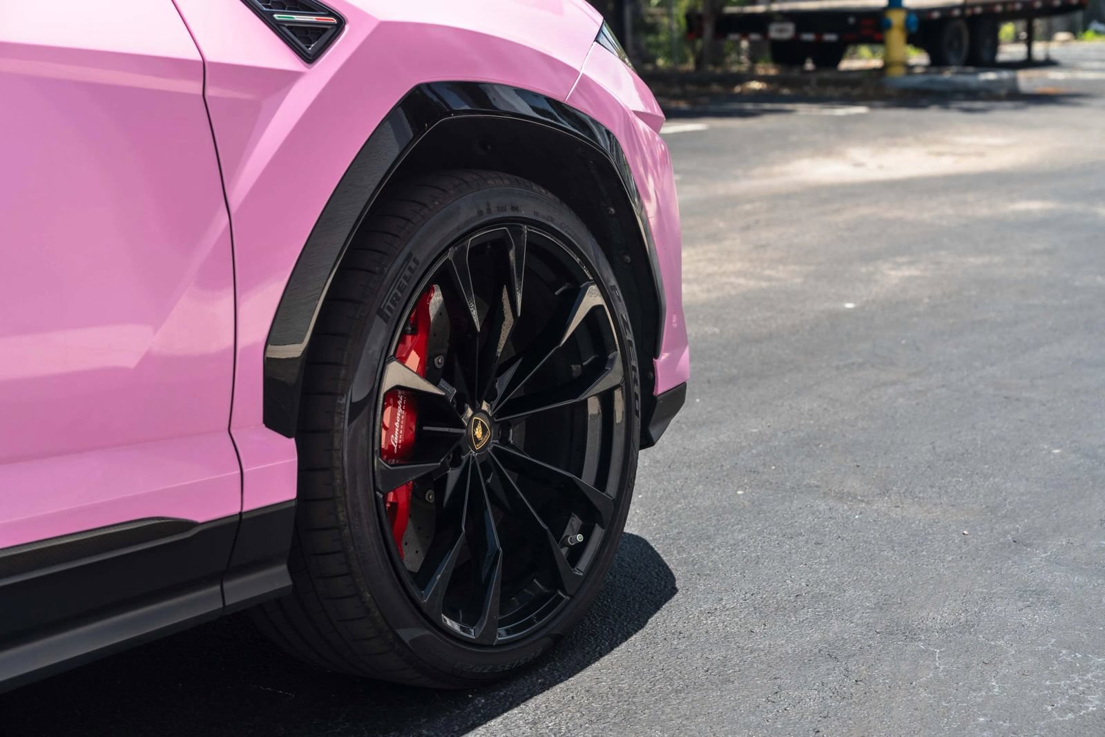 Used 2020 Lamborghini Urus AWD/4WD image 13