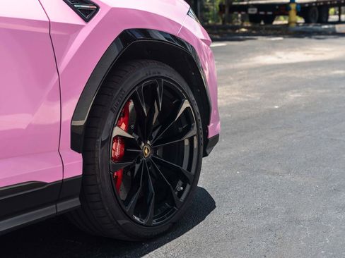 Used 2020 Lamborghini Urus AWD/4WD image 13