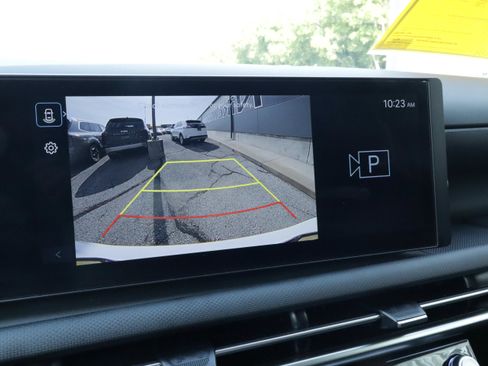 Used 2025 Hyundai Tucson SEL FWD image 12