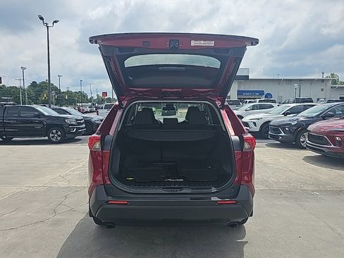 Used 2024 Toyota RAV4 XLE w/ Convenience Package image 6