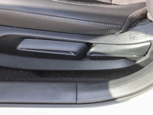 Certified 2025 Honda Civic Sport image 22