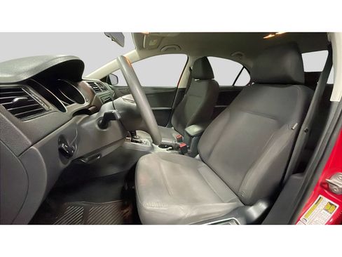 Used 2015 Volkswagen Jetta S image 11