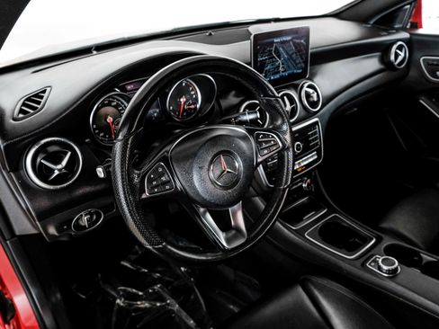 Used 2019 Mercedes-Benz CLA 250 image 2