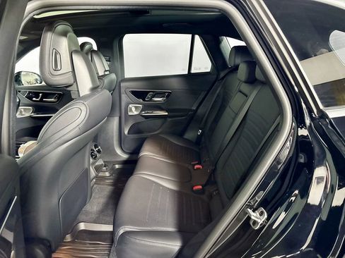 Used 2023 Mercedes-Benz GLC 300 4MATIC image 21