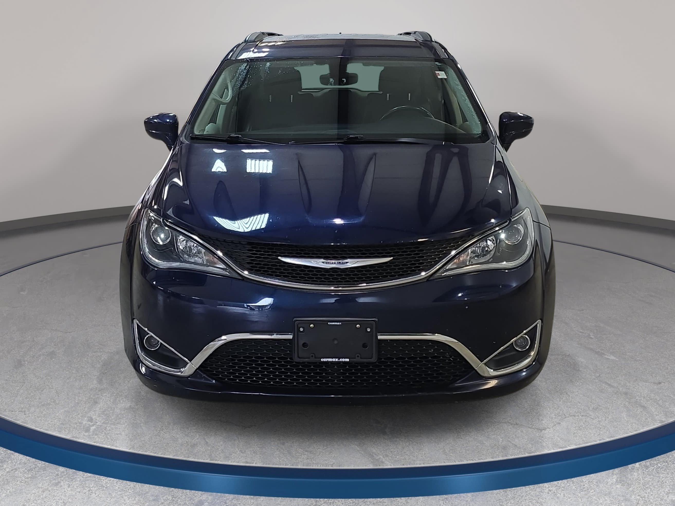 Used 2017 Chrysler Pacifica Touring-L FWD image 3