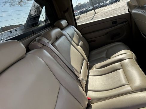 Used 2005 Chevrolet Avalanche Z71 w/ Sun And Sound Package image 14